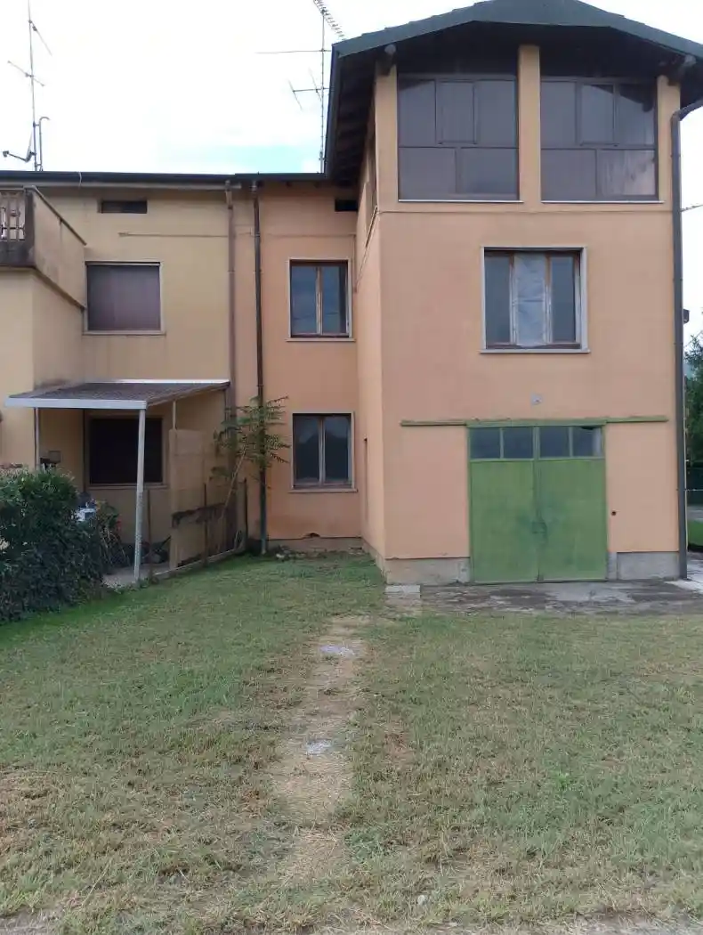Casa indipendente in vendita a Costa di Mezzate