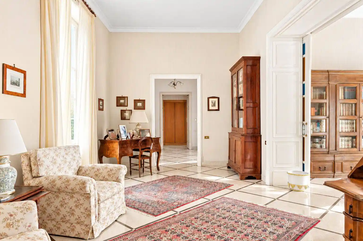 Appartamento in vendita a Napoli