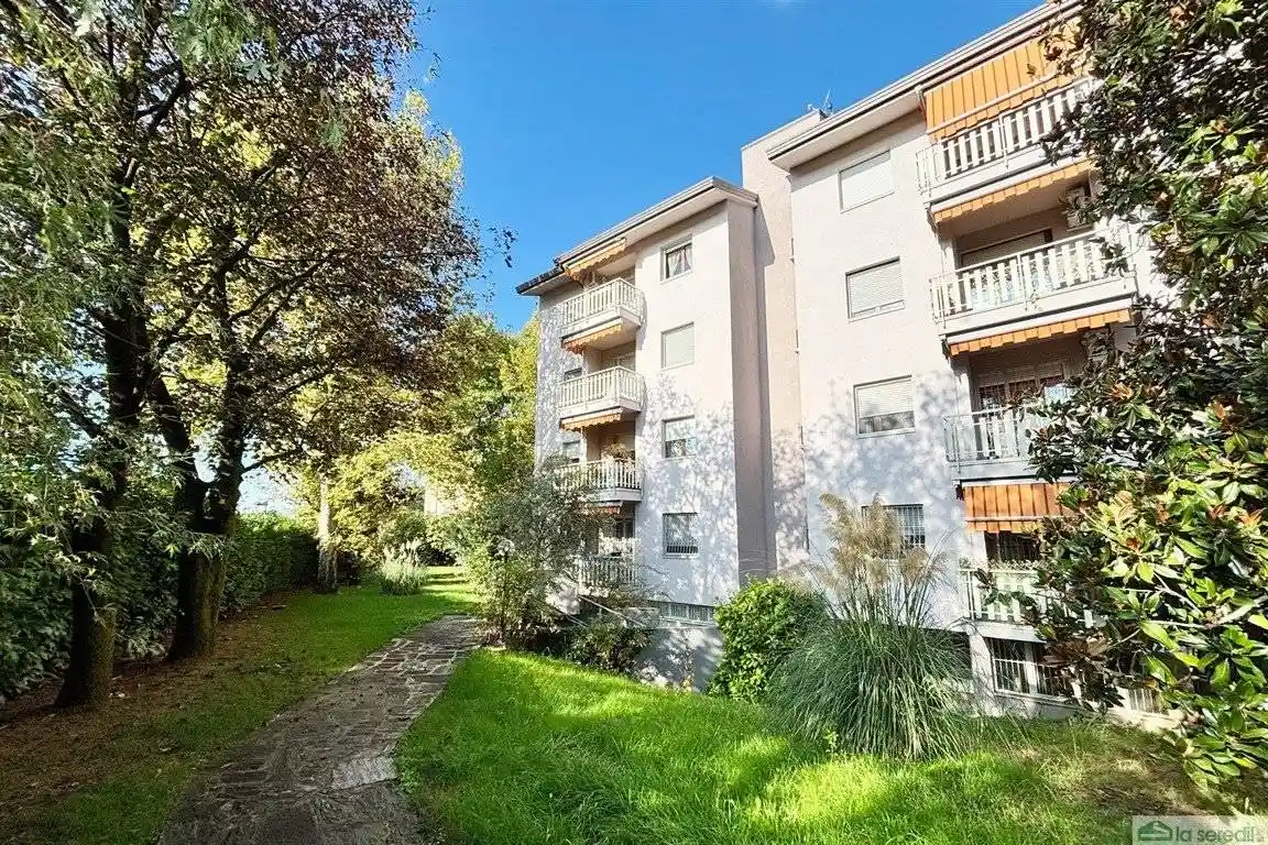 Appartamento in vendita a Vimercate