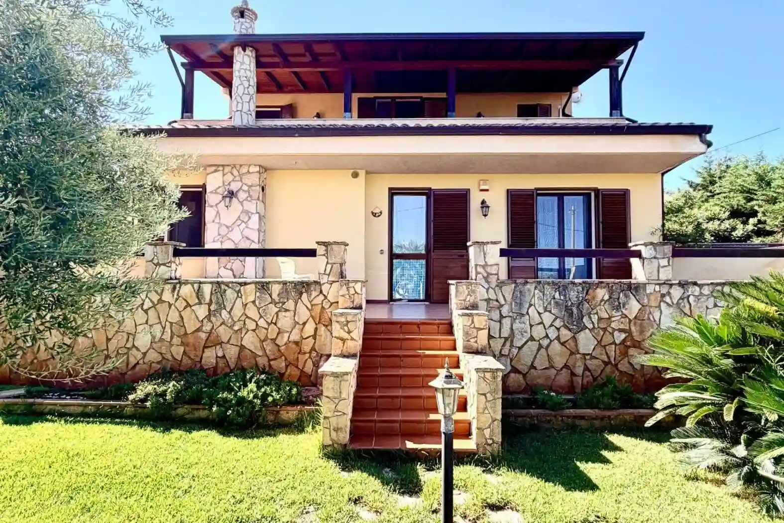 Villa - foto 2