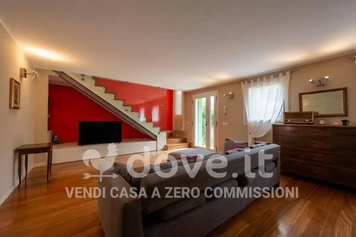 Villa in vendita a Santa Giustina in Colle