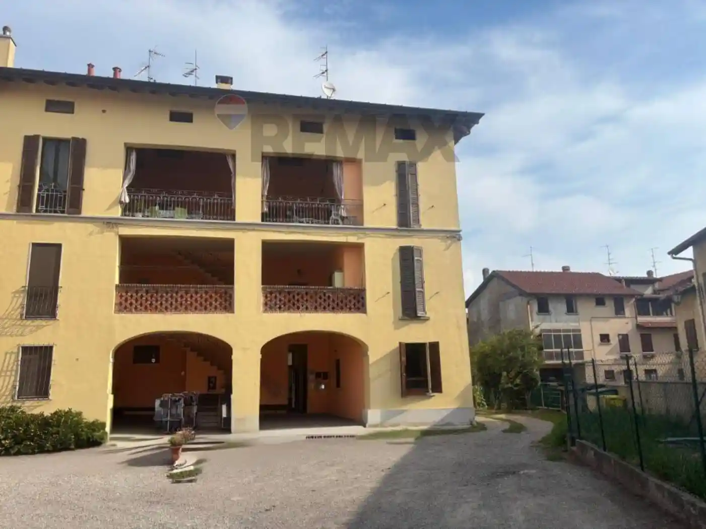 Appartamento in affitto a Gazzada Schianno
