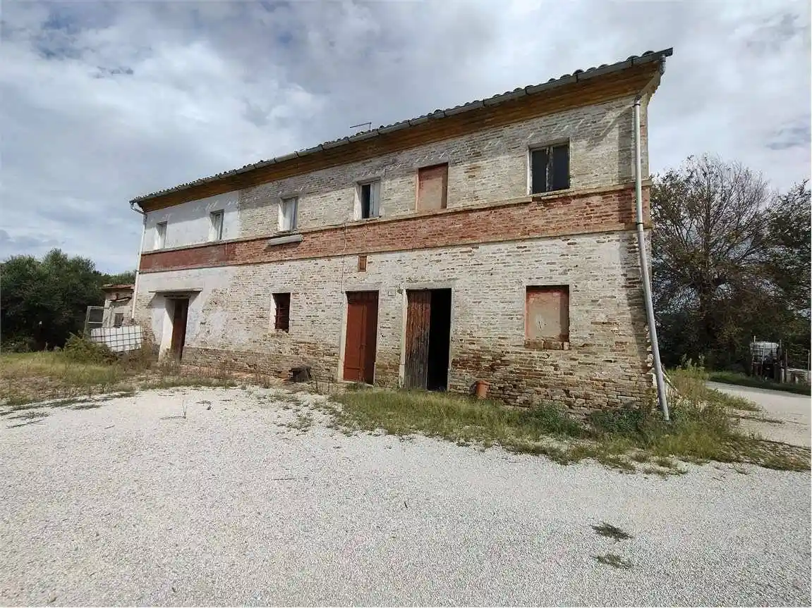 Rustico - Casale in vendita a Osimo