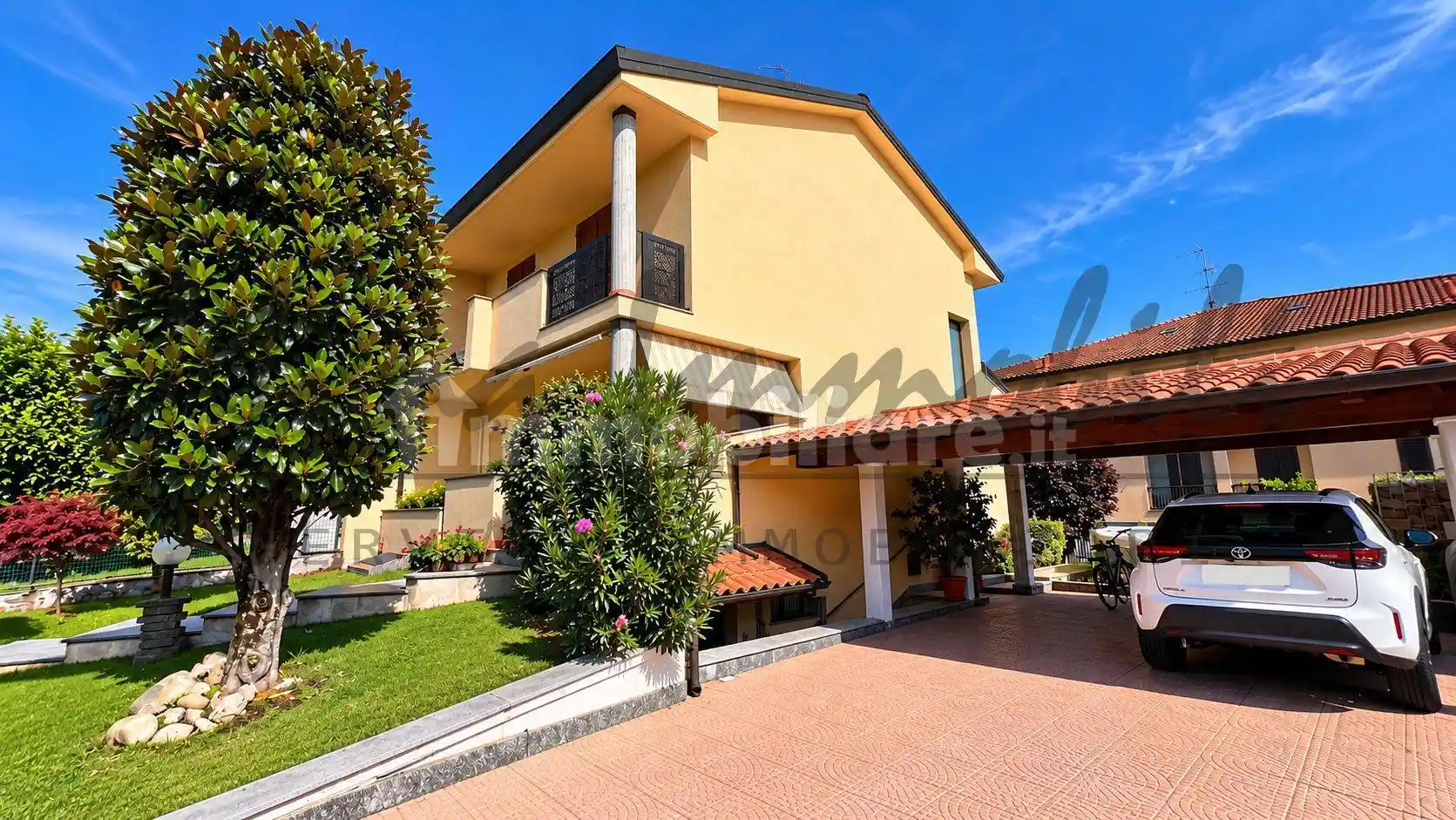 Villa in vendita a Casorate Primo