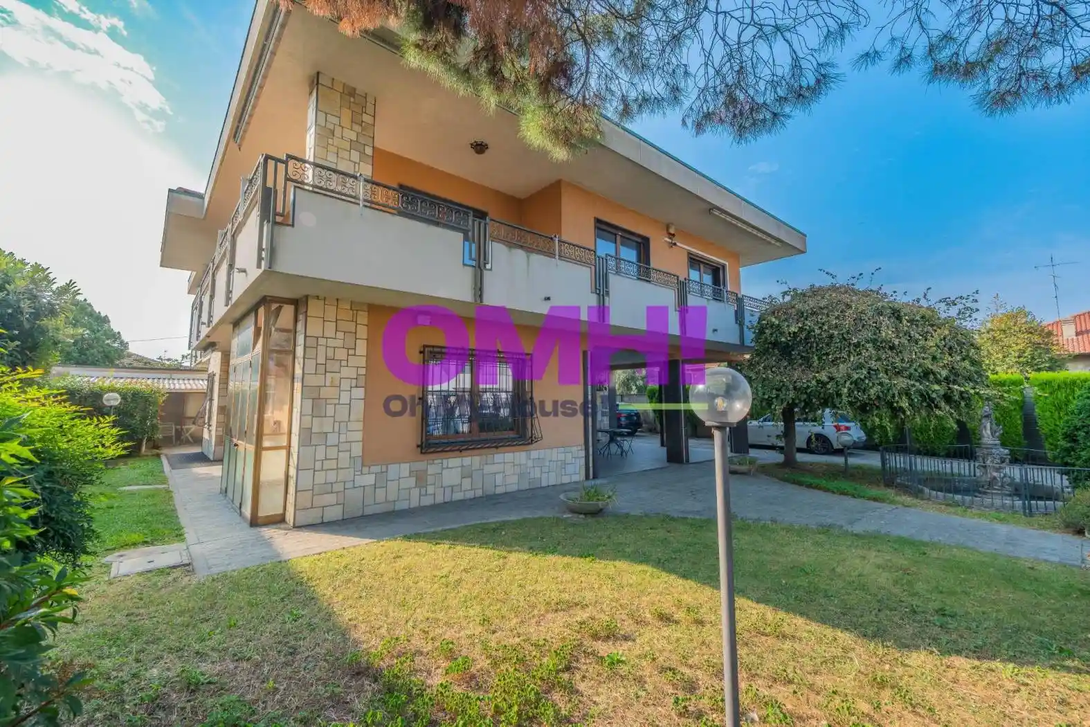 Villa in vendita a Busto Arsizio