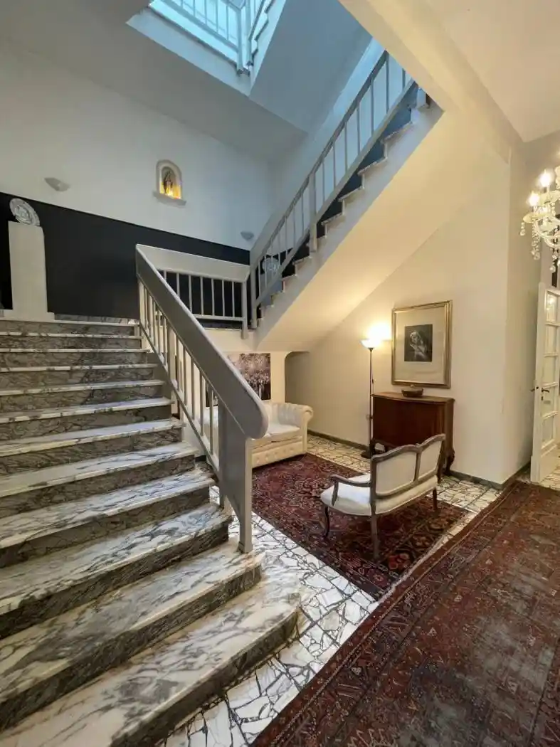 Casa indipendente in vendita a Prato