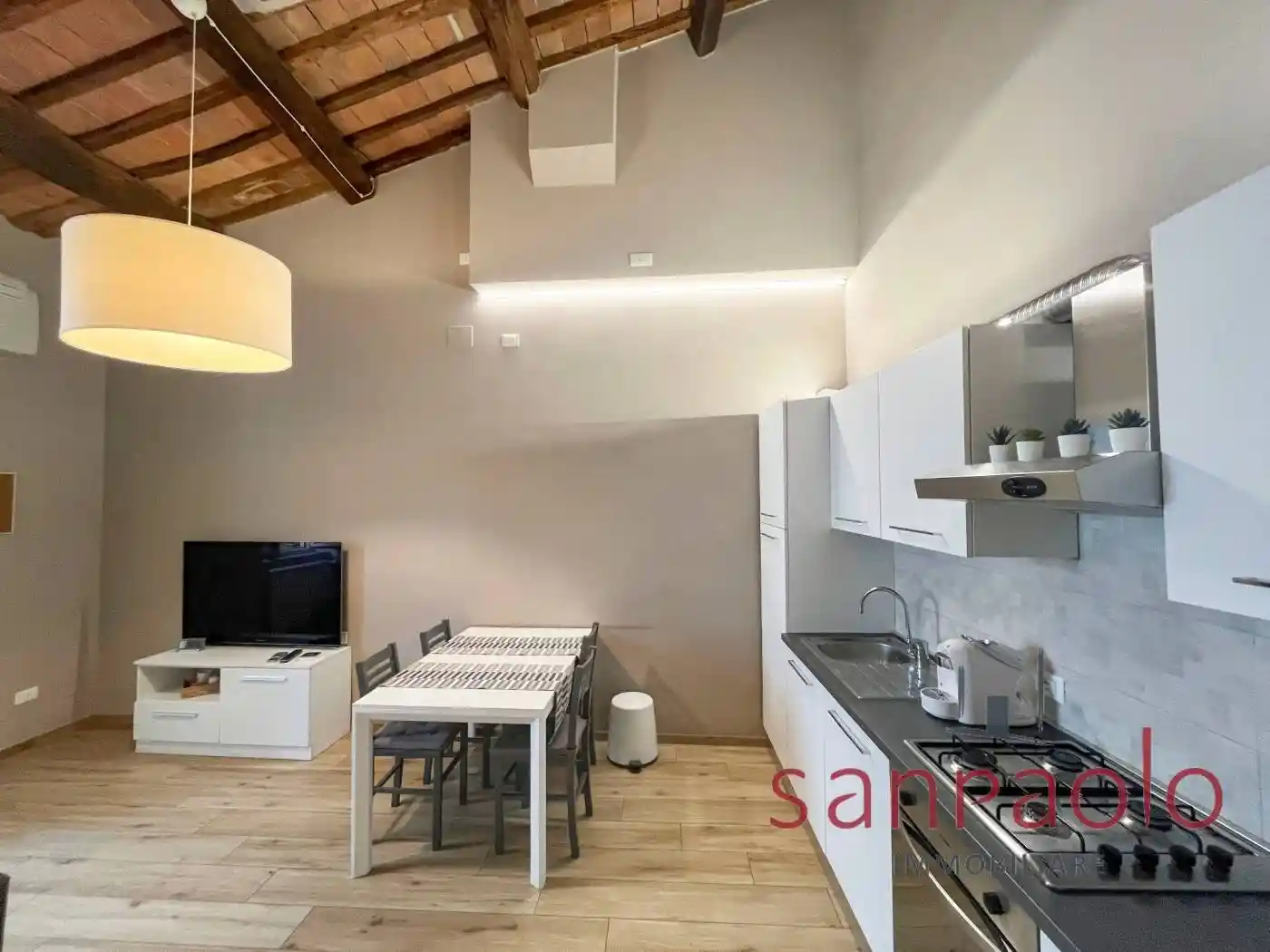 Appartamento in affitto a Pistoia