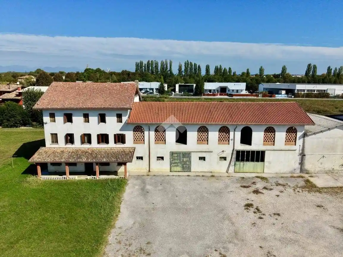 Casa indipendente in vendita a Chions