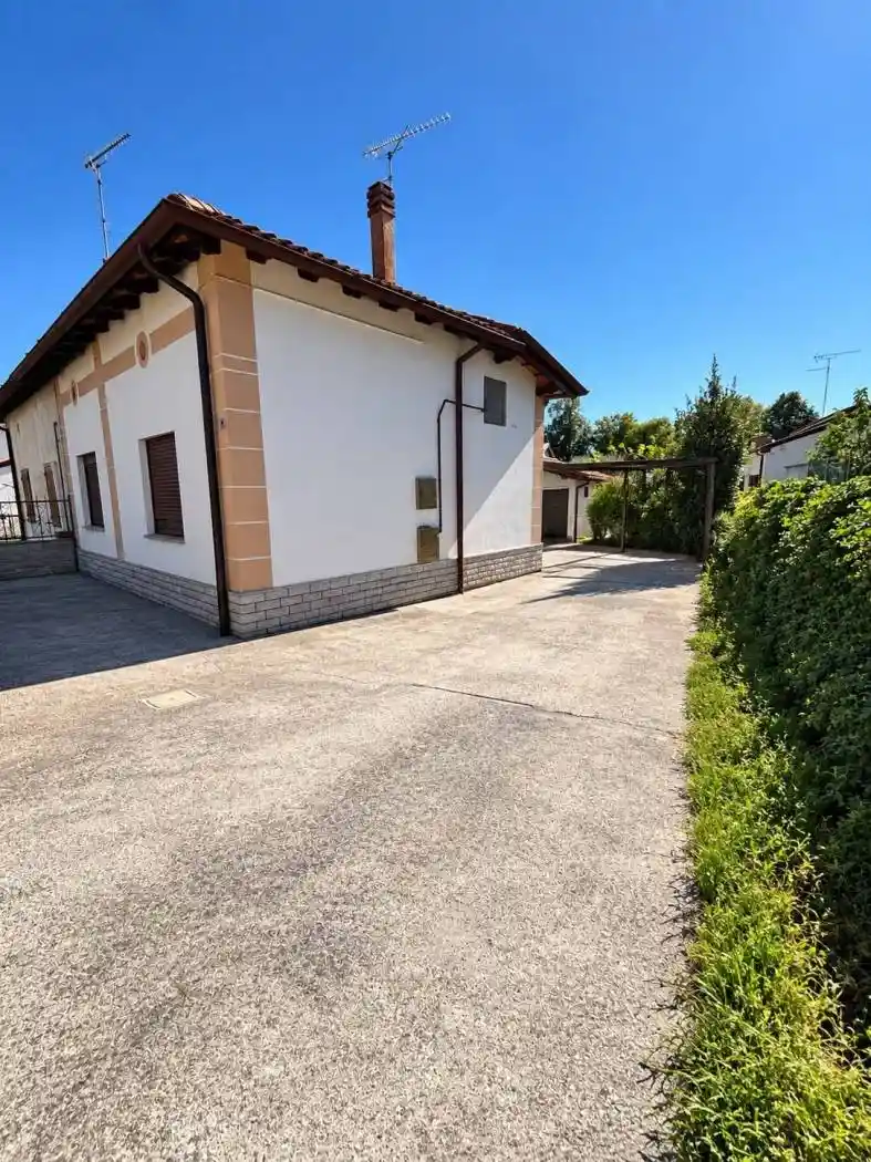 Casa indipendente in vendita a Staranzano