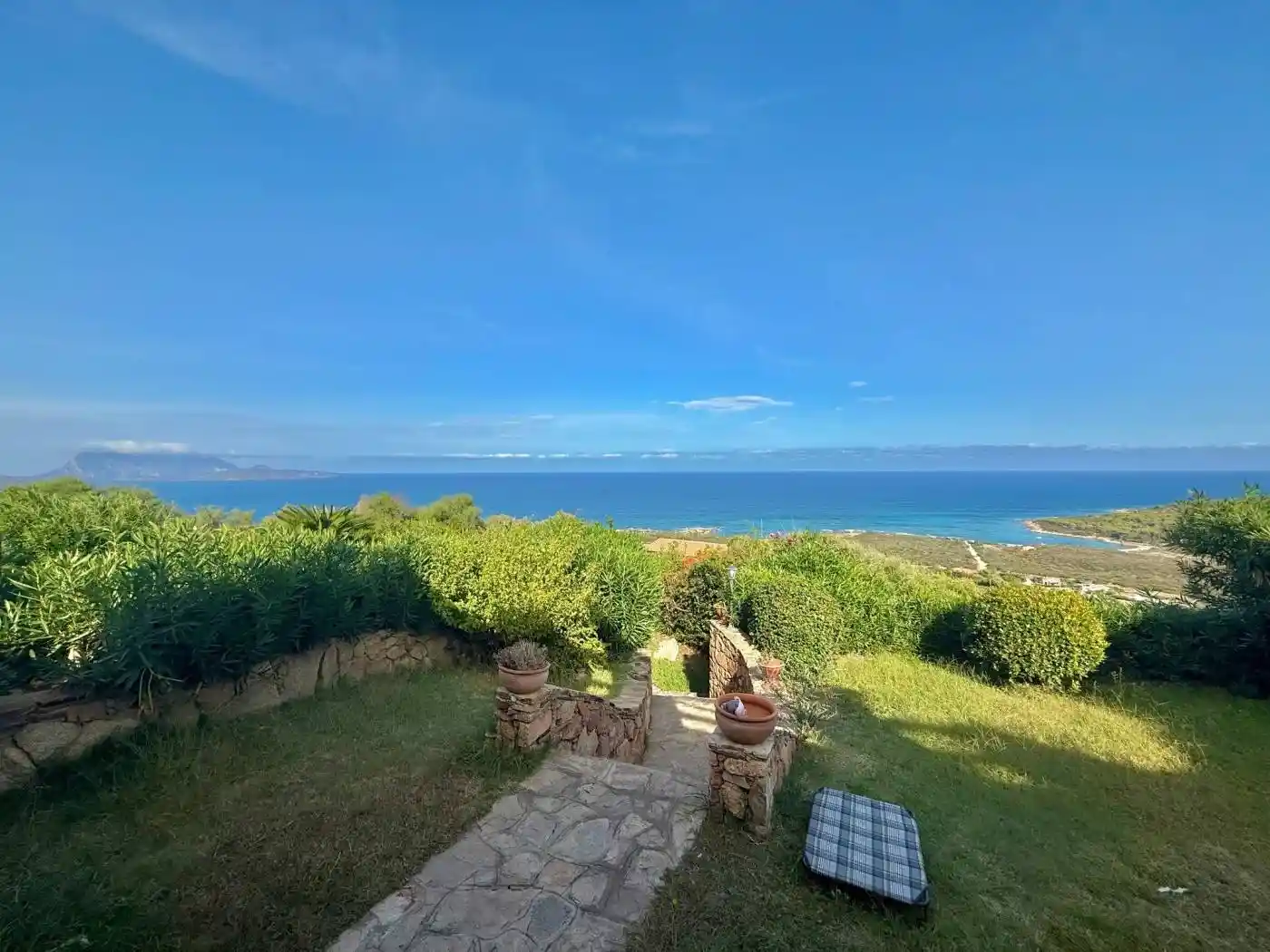 Villa in vendita a San Teodoro