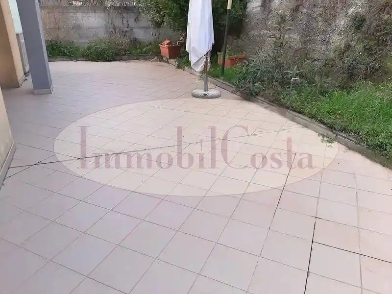 Appartamento in affitto a Carasco