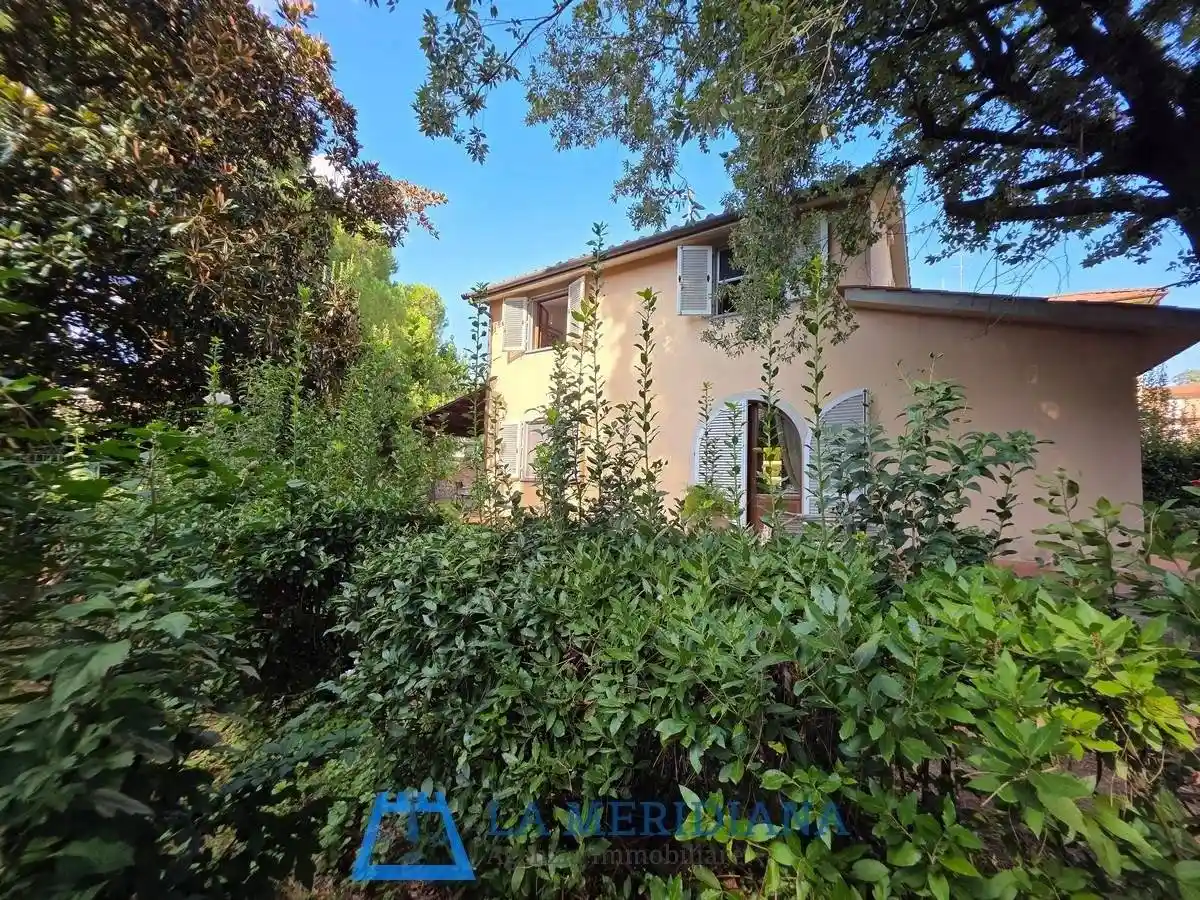 Casa indipendente in vendita a Lamporecchio