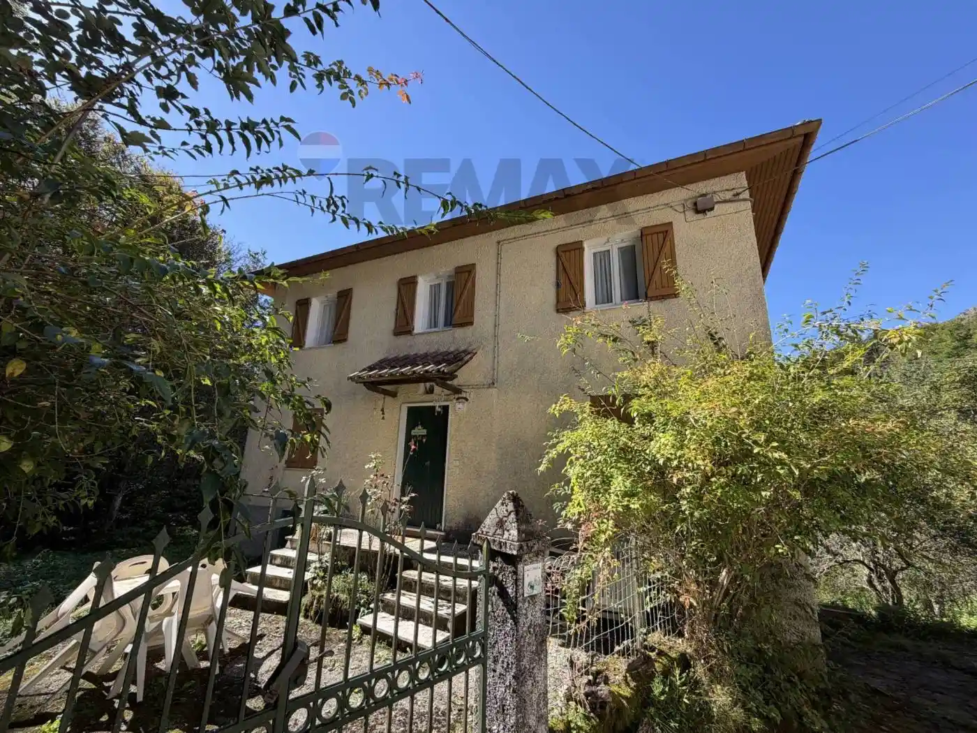 Casa indipendente in vendita a Rezzoaglio