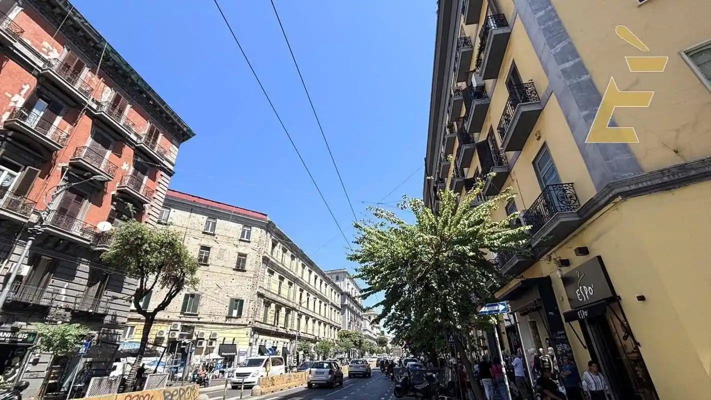 Appartamento in vendita a Napoli