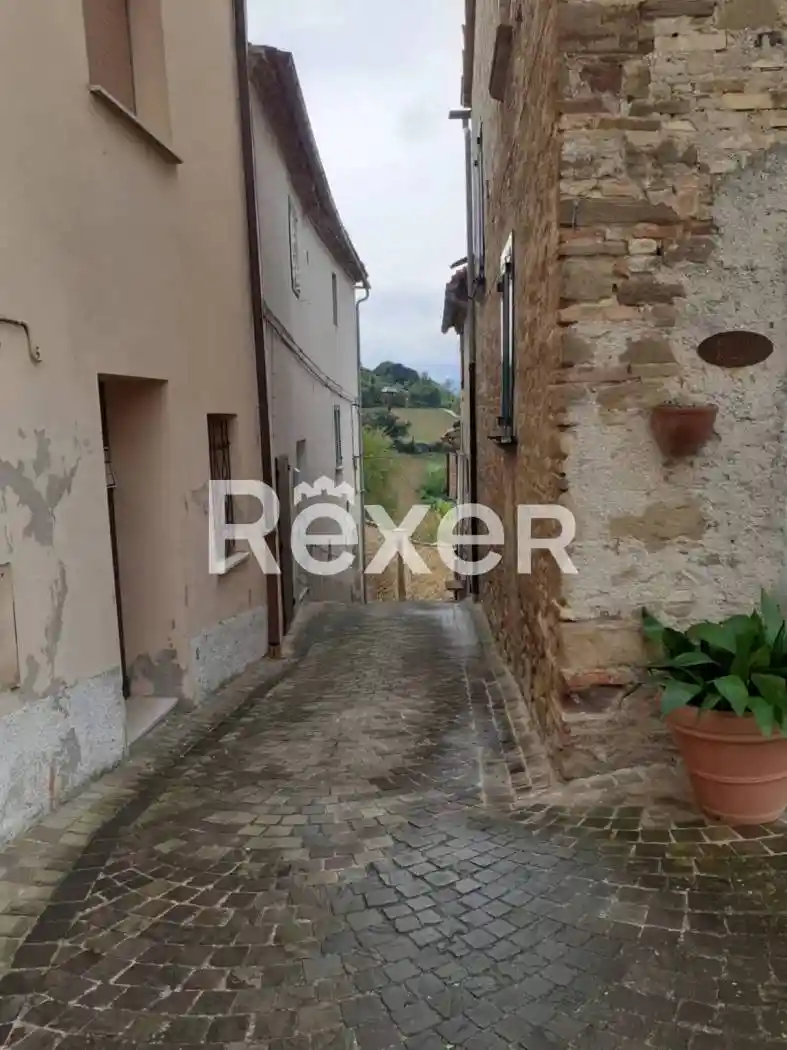 Casa indipendente in vendita a Arcevia