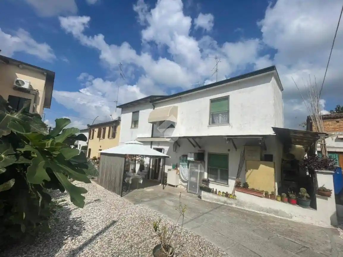 Casa indipendente in vendita a Bagnacavallo