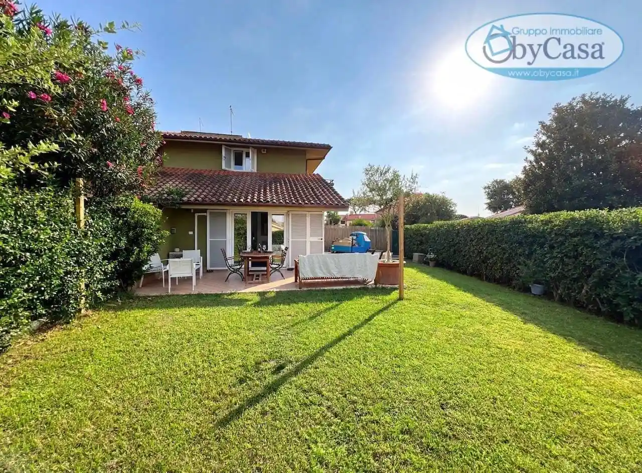 Villa in vendita a Ladispoli