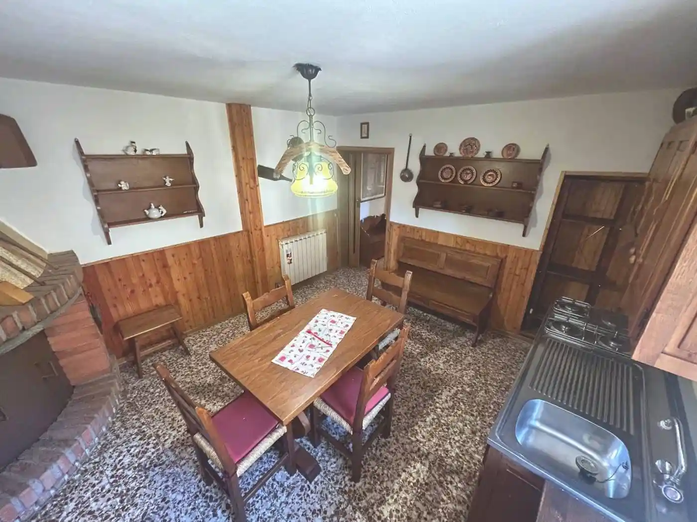 Casa indipendente in vendita a Pistoia