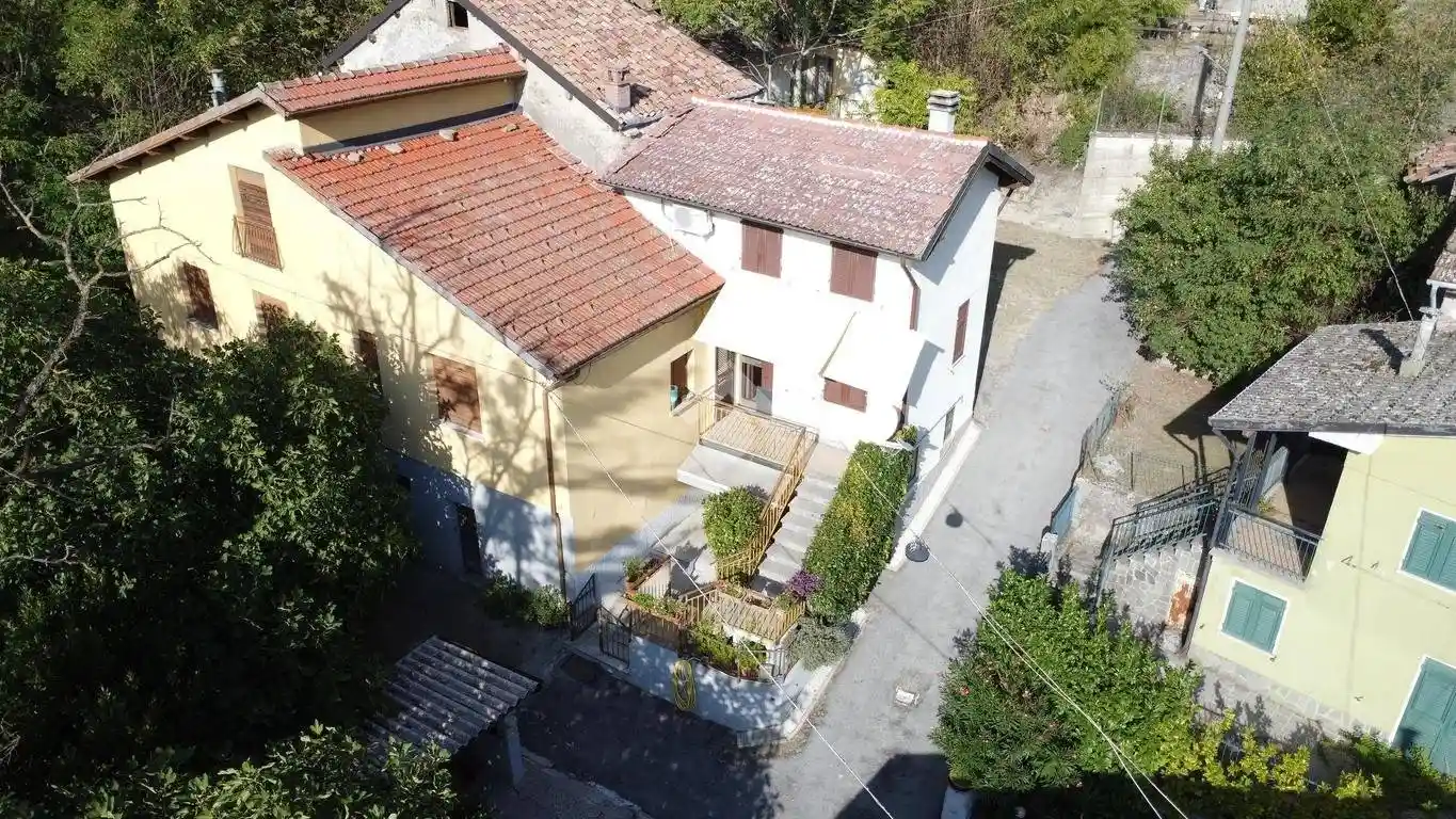 Casa indipendente in vendita a Bosio