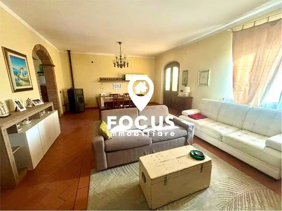 Rustico - Casale in vendita a Lamporecchio