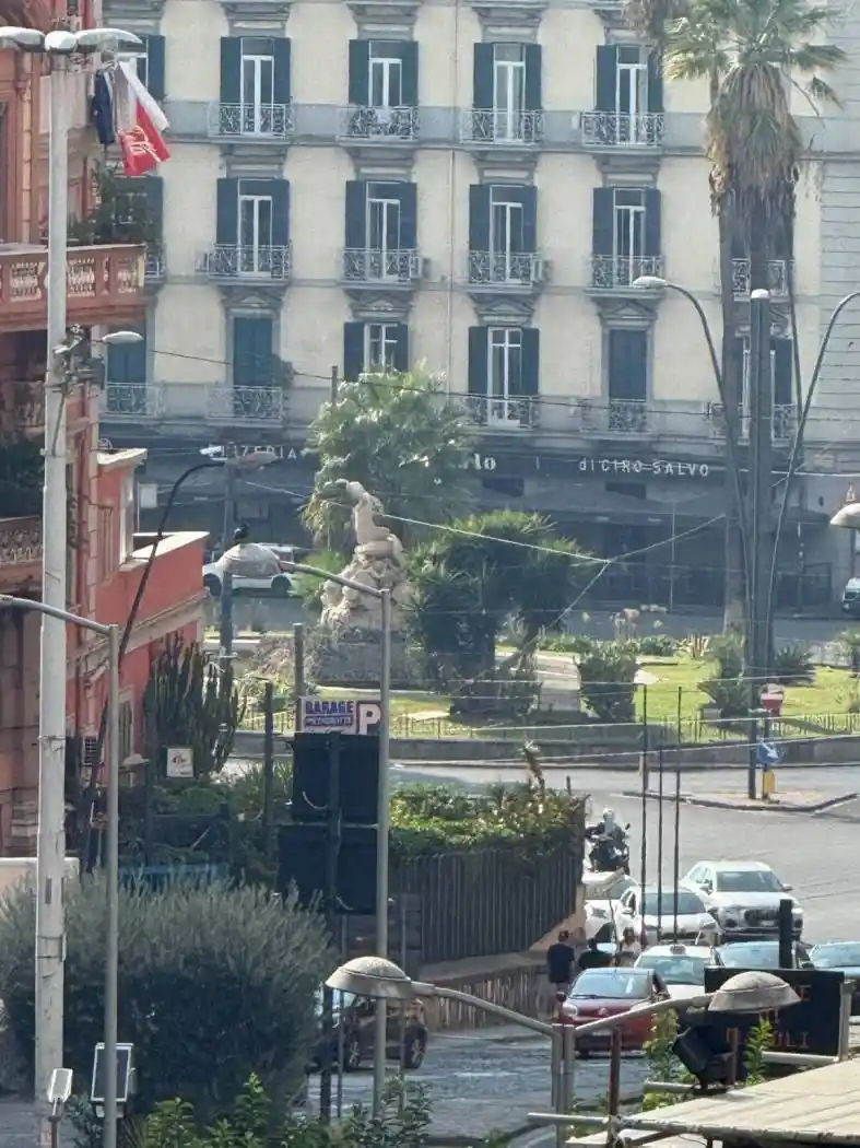 Appartamento in vendita a Napoli