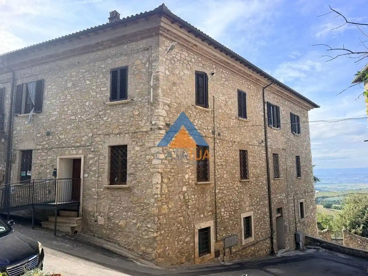 Appartamento in vendita a Montecchio