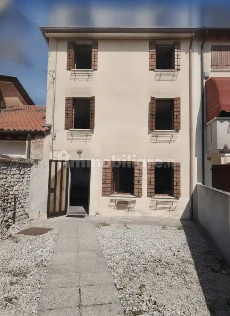Villetta a schiera in vendita a Romano d'Ezzelino