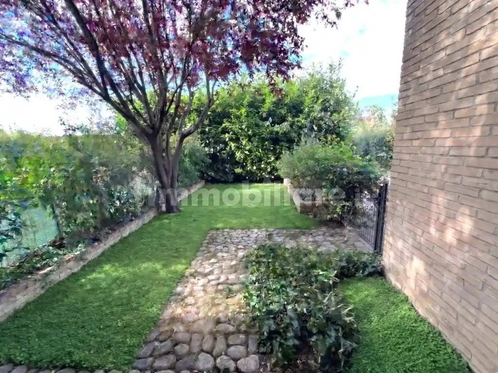 Villetta a schiera in vendita a Reggio Emilia