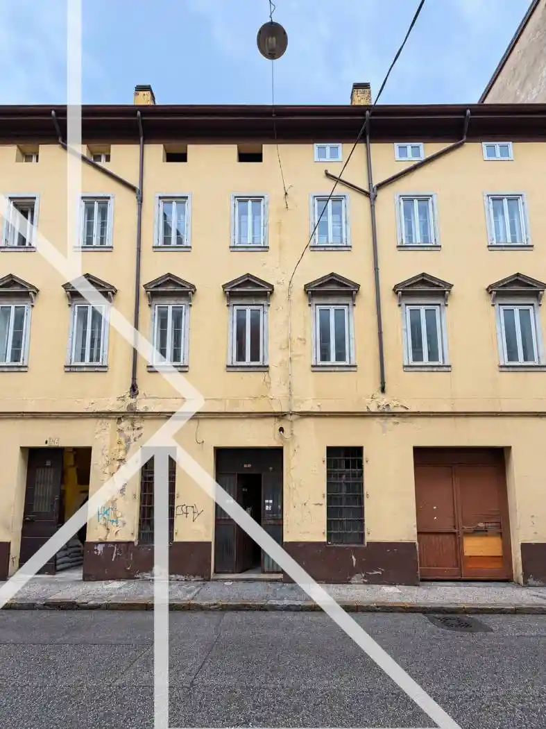 Palazzo - Edificio in vendita a Trieste