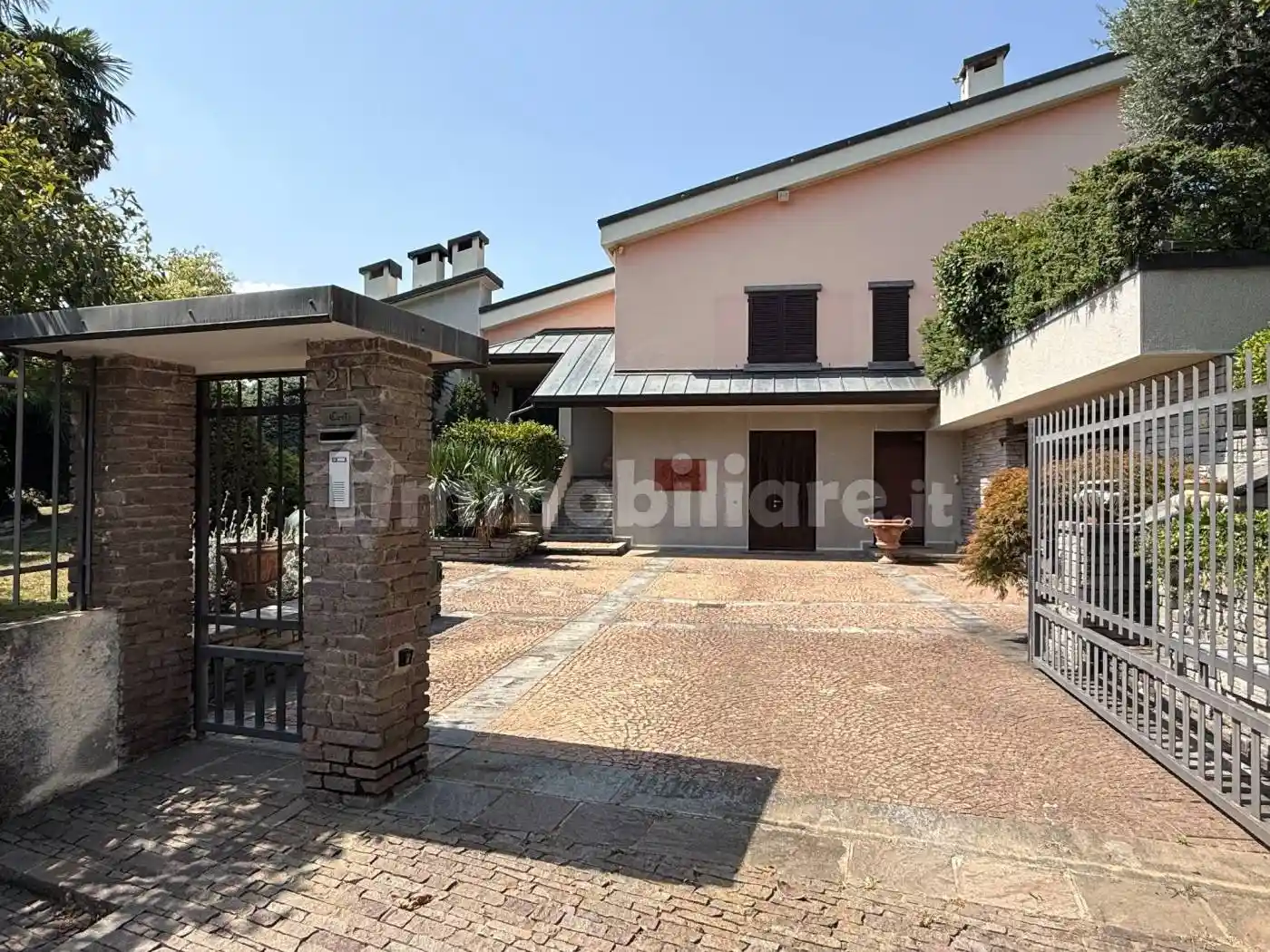 Villa in vendita a Merate