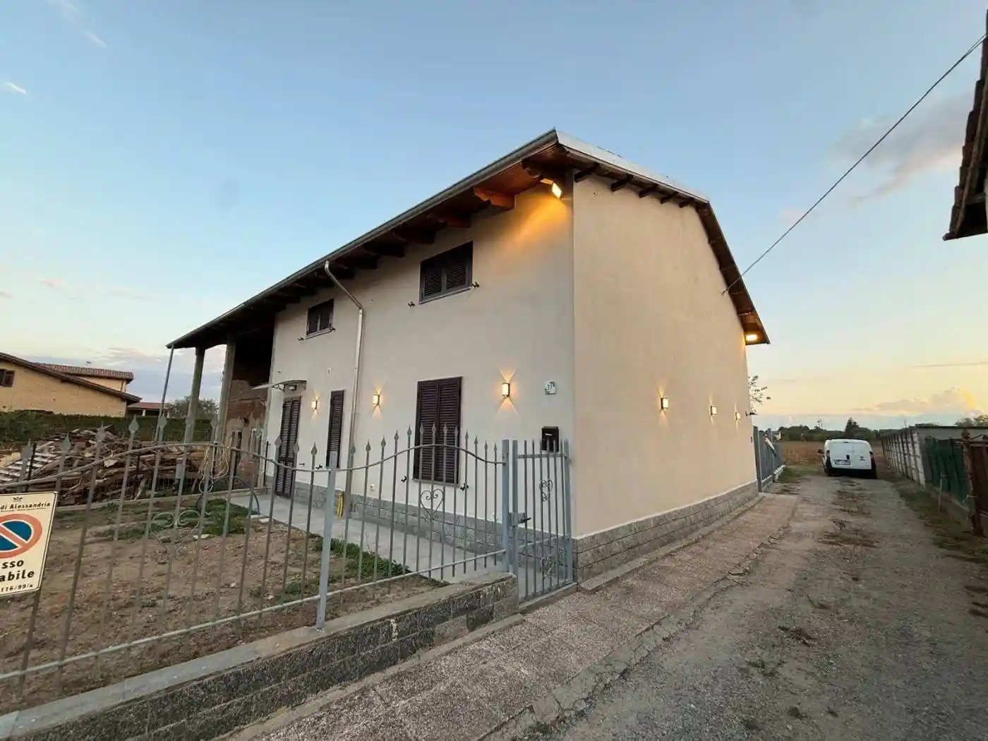 Casa indipendente in vendita a Alessandria