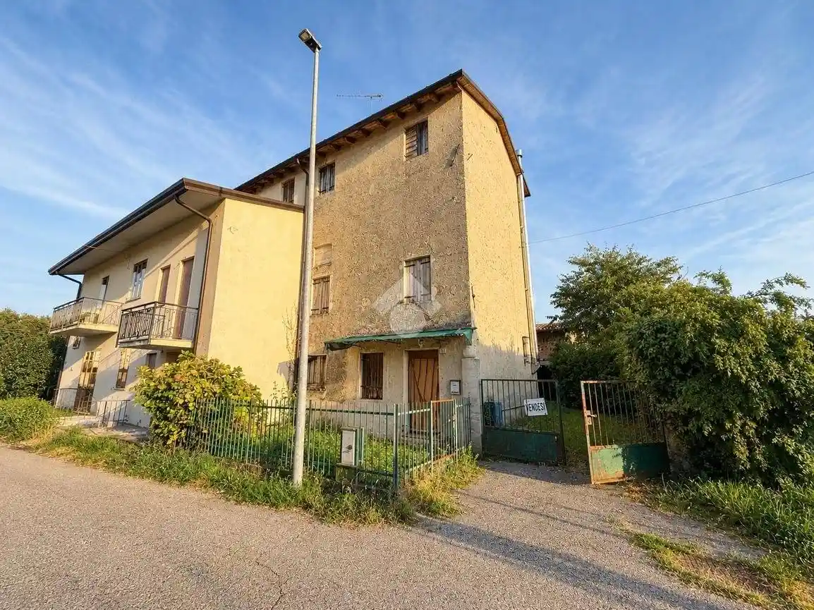 Casa indipendente in vendita a Pieve di Soligo