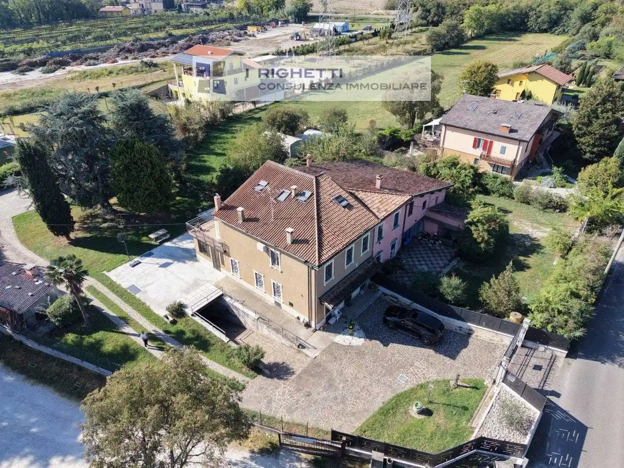 Villa in vendita a Verona