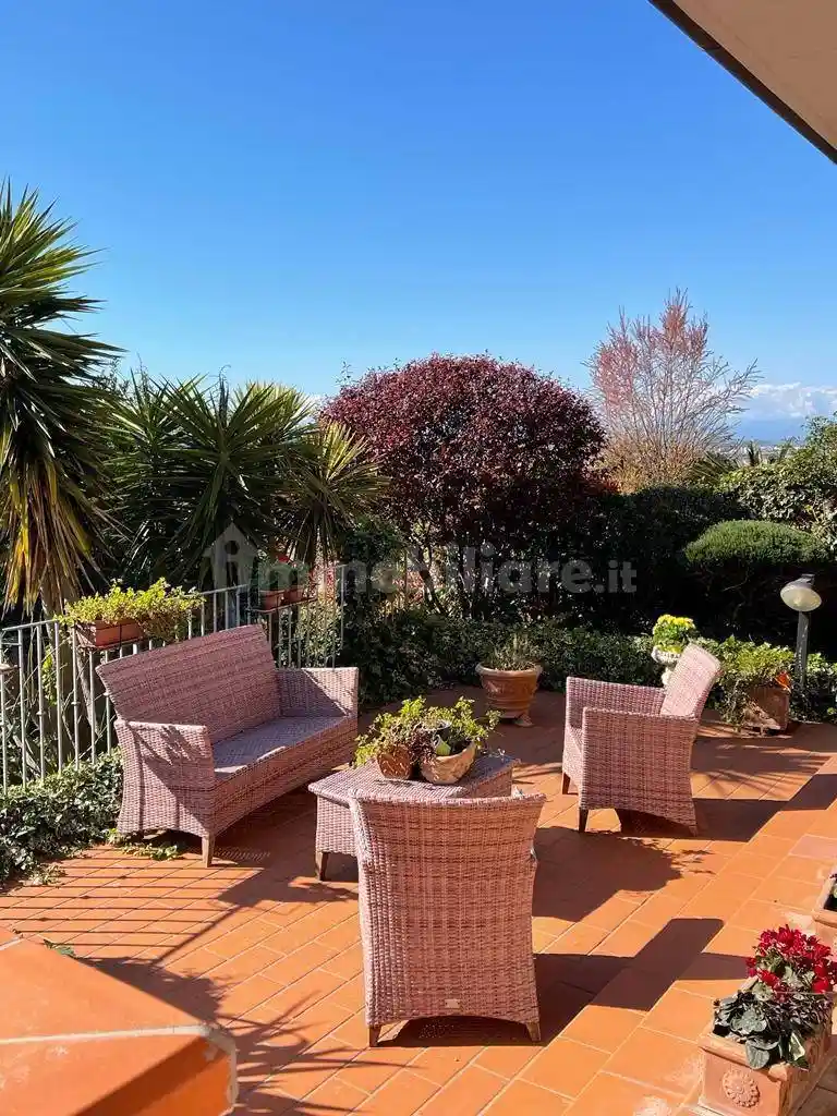 Villa in vendita a Livorno
