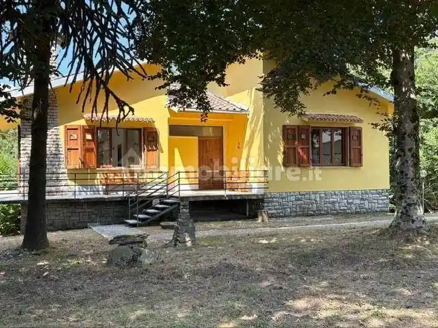 Villa in vendita a Marliana