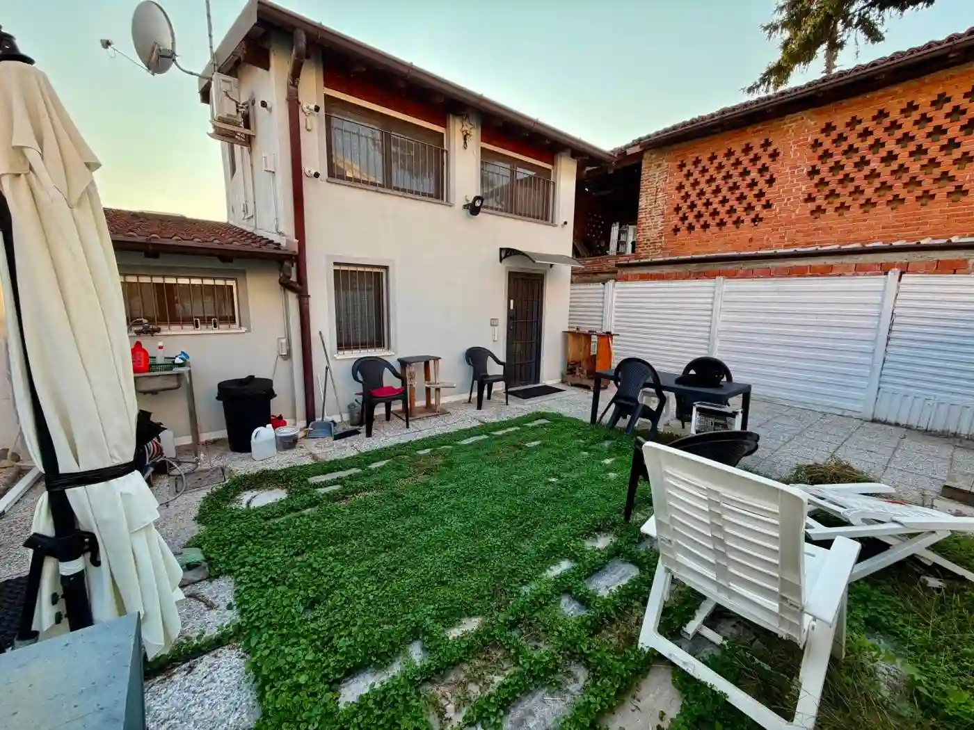 Villa - foto 2