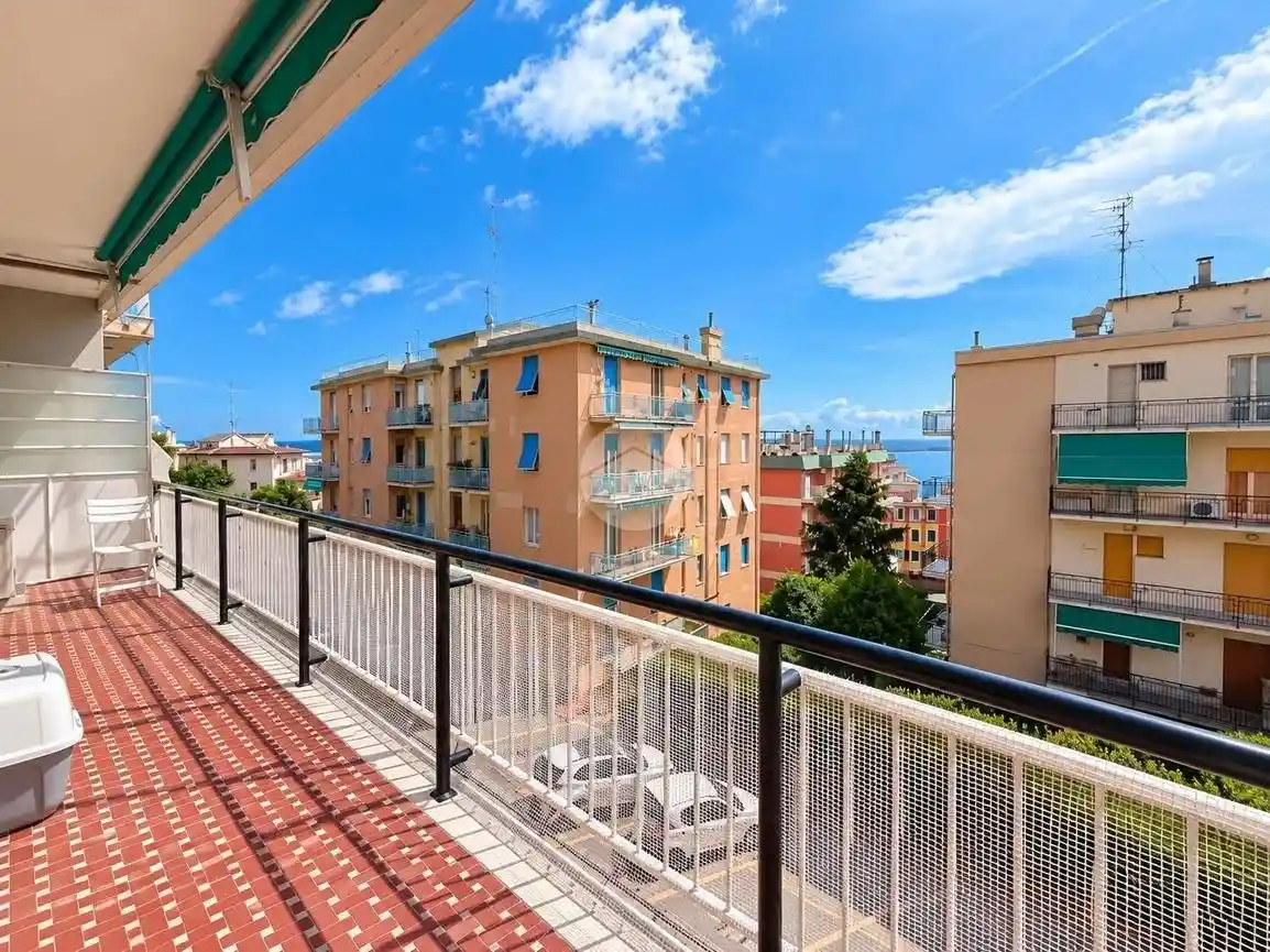 Appartamento in vendita a Genova