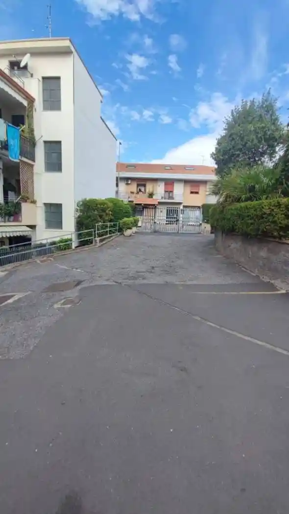 Appartamento in vendita a Aci Castello