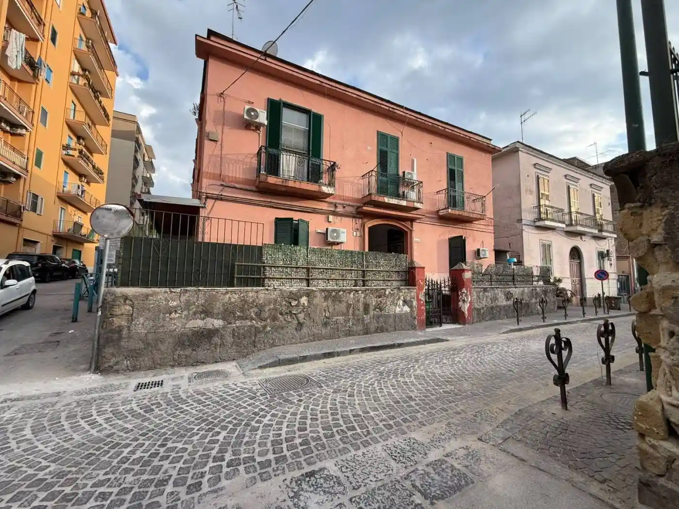 Appartamento in affitto a Napoli