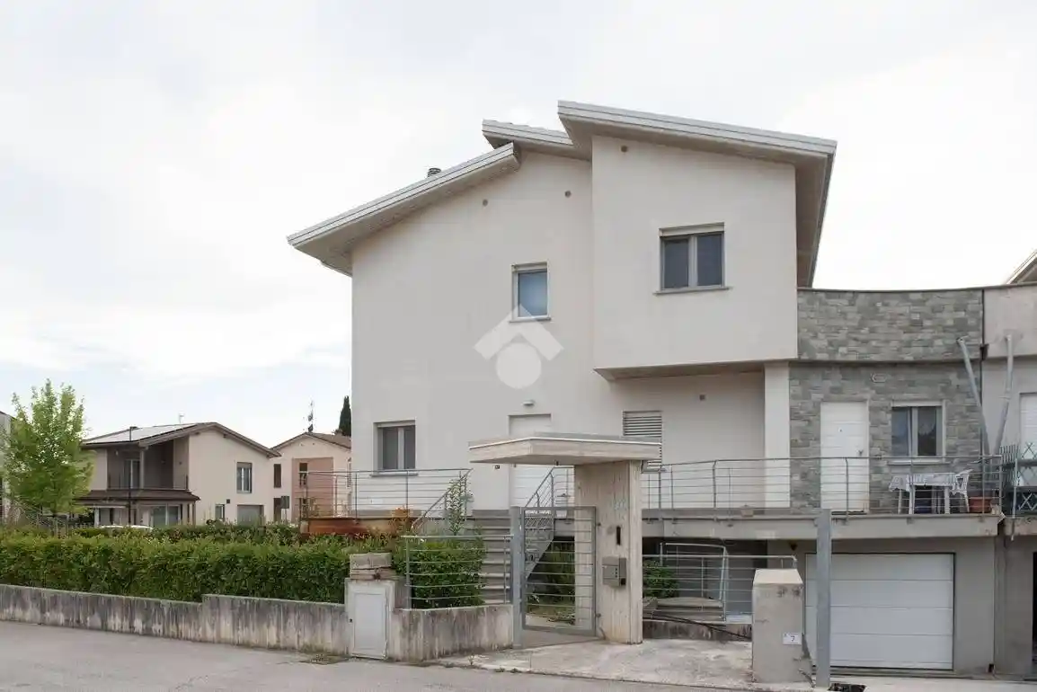 Villetta a schiera in vendita a Gubbio