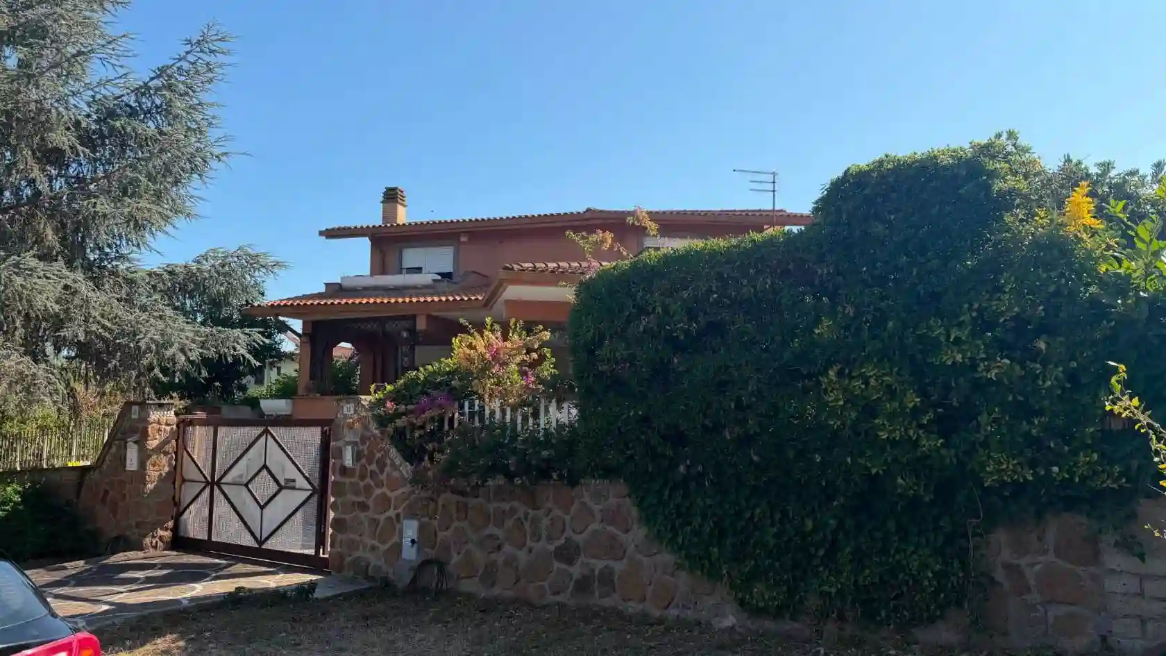 Villa - foto 2