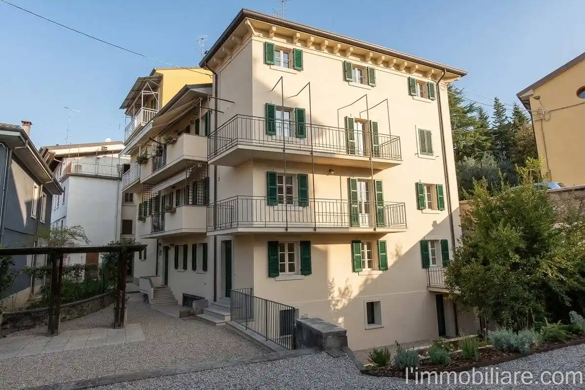 Appartamento in vendita a Verona