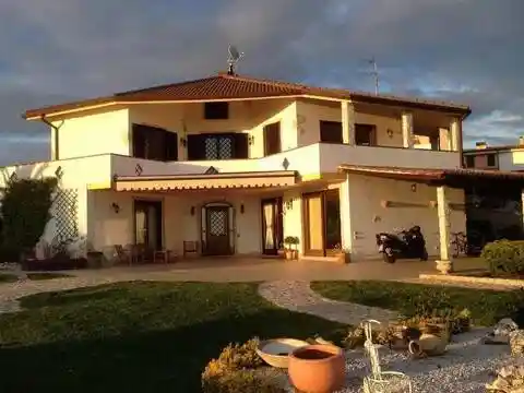 Villa in vendita a Civitavecchia