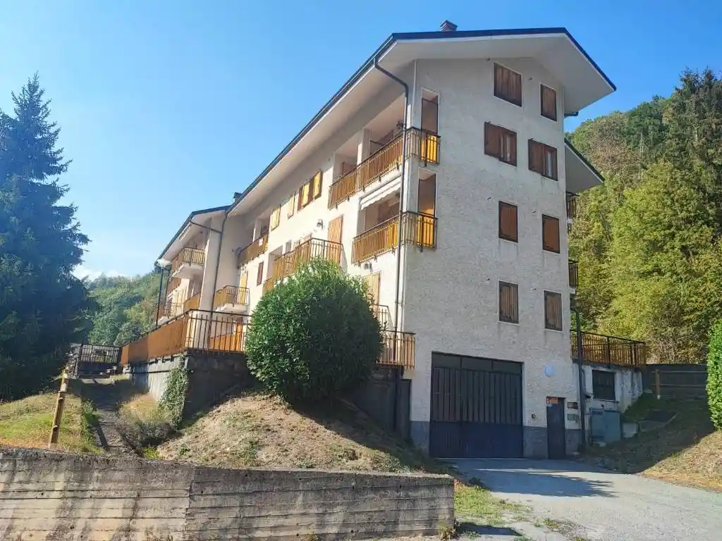 Appartamento in vendita a Sampeyre