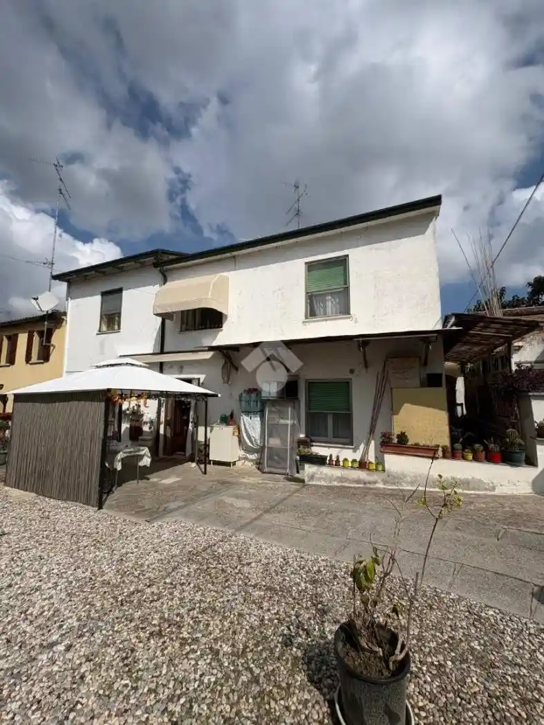 Casa indipendente in vendita a Bagnacavallo