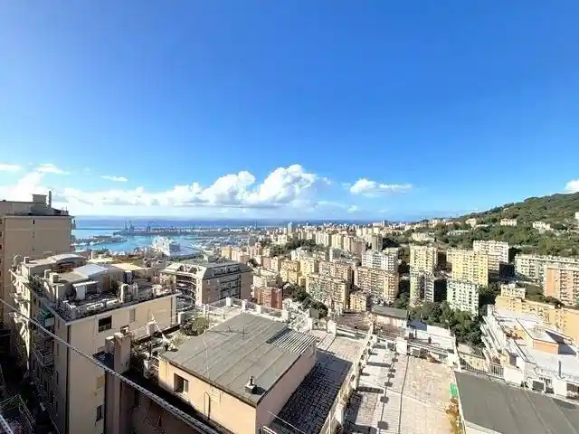 Appartamento in vendita a Genova