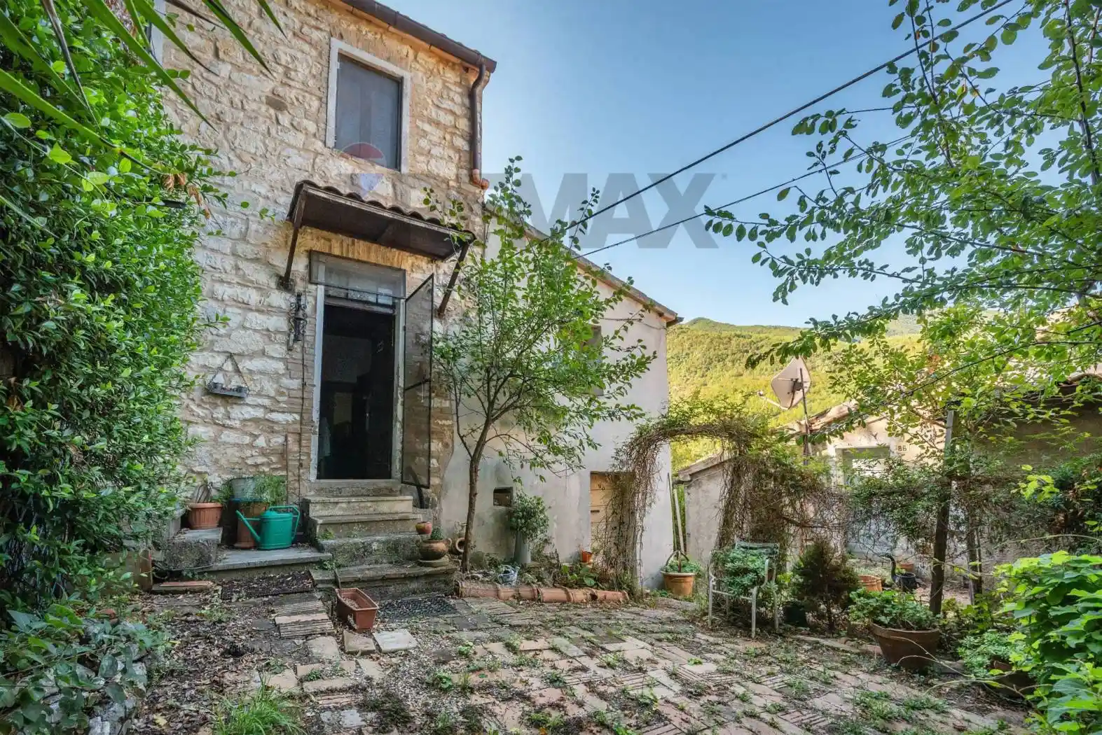 Casa indipendente in vendita a Fabriano