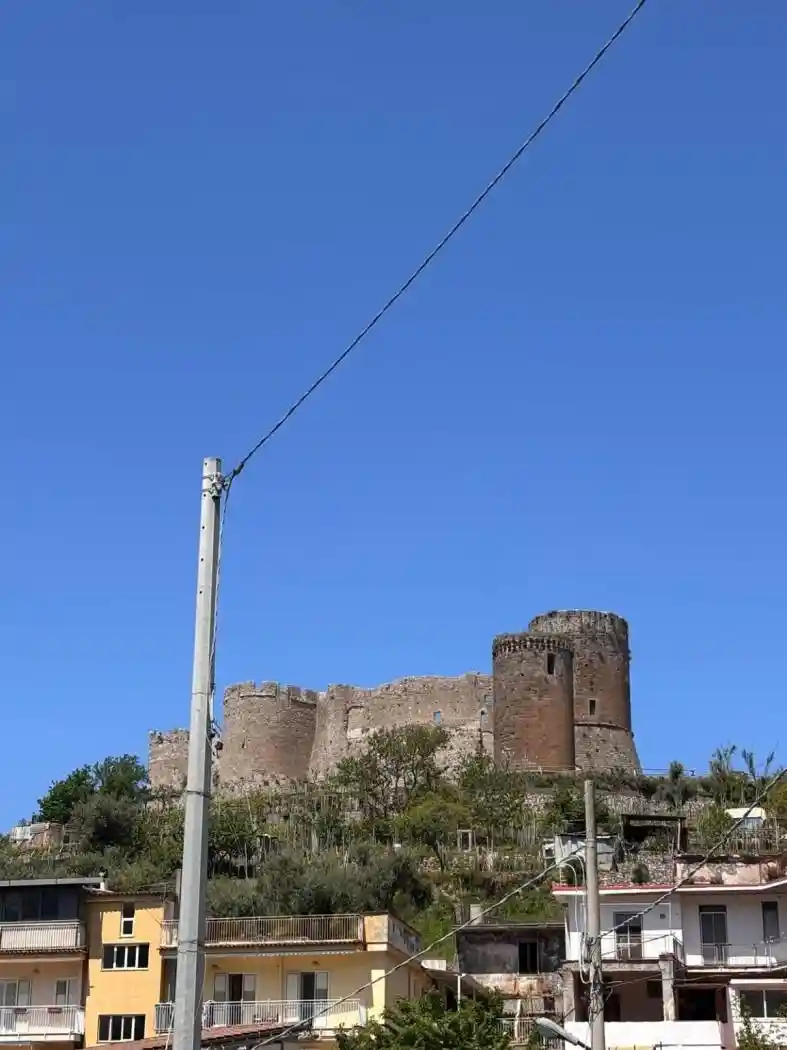 Appartamento in vendita a Lettere
