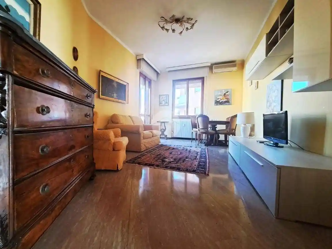 Appartamento in vendita a Voghera
