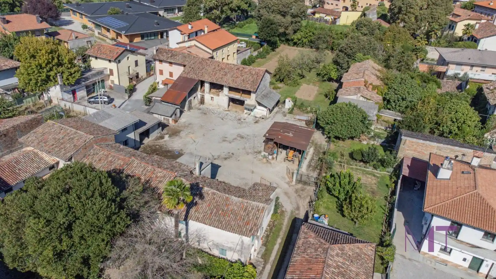 Rustico - Casale in vendita a Visco